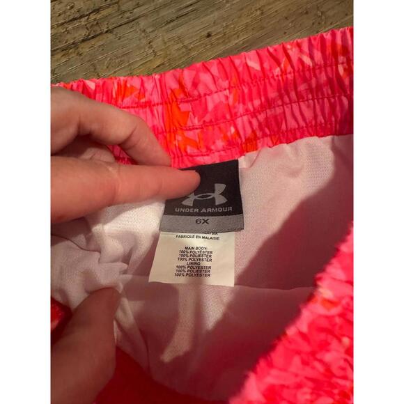 NWOT Under Armour Shorts Girls Printed Shorts Pink/Orange/ White Sz 6 - Picture 5 of 5